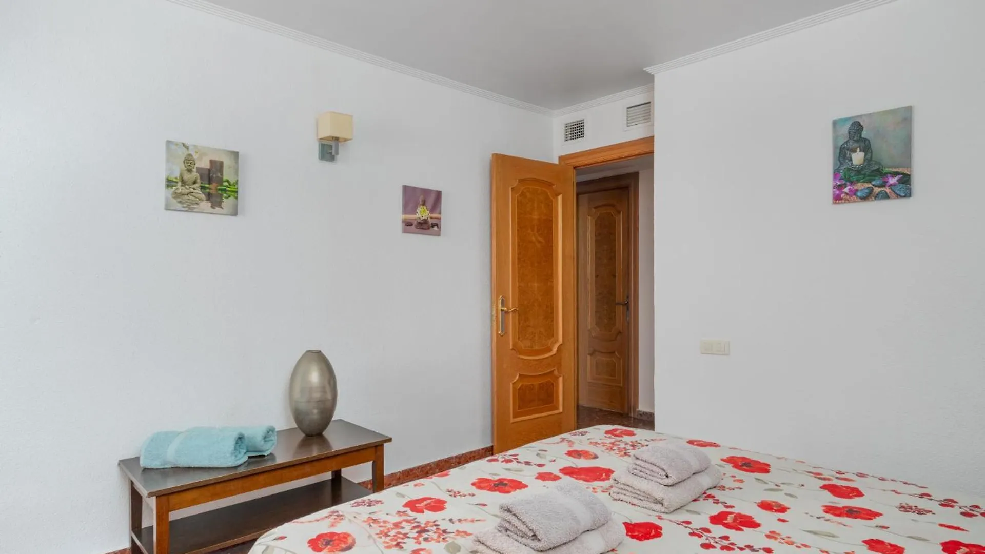Apartament Beachfront, Two Bed- & Bathrooms, Private Parking Fuengirola